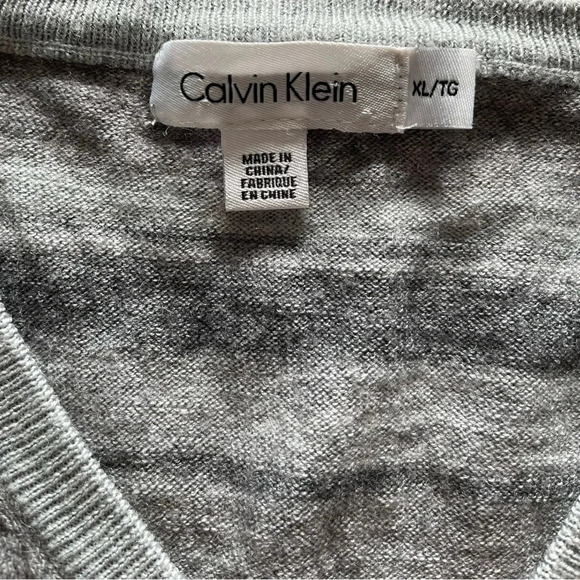 Calvin Klein Gray Striped Long Sleeve V Neck Merino Wool Blend Sweater womens XL - Picture 5 of 11